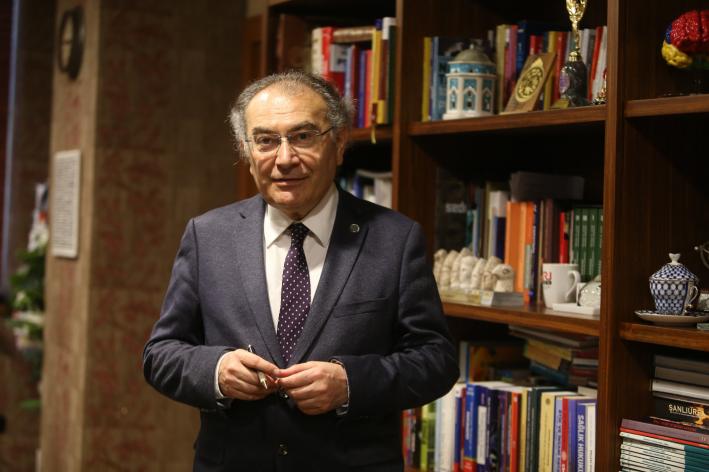 <Prof. Dr. Nevzat Tarhan: “İntiharla ilgili şakalar bile ciddiye alınmalı”