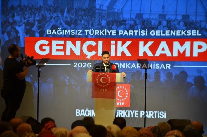 Bu kamplar yarının gençlerinin yetiştiği bir mekteptir